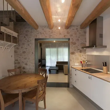 Bed & Breakfast Clotas Masia 3*