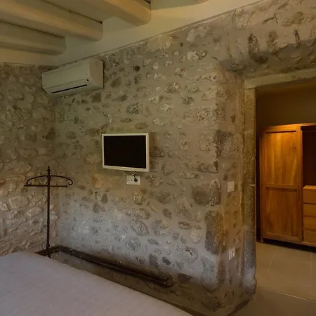Bed and breakfast Clotas